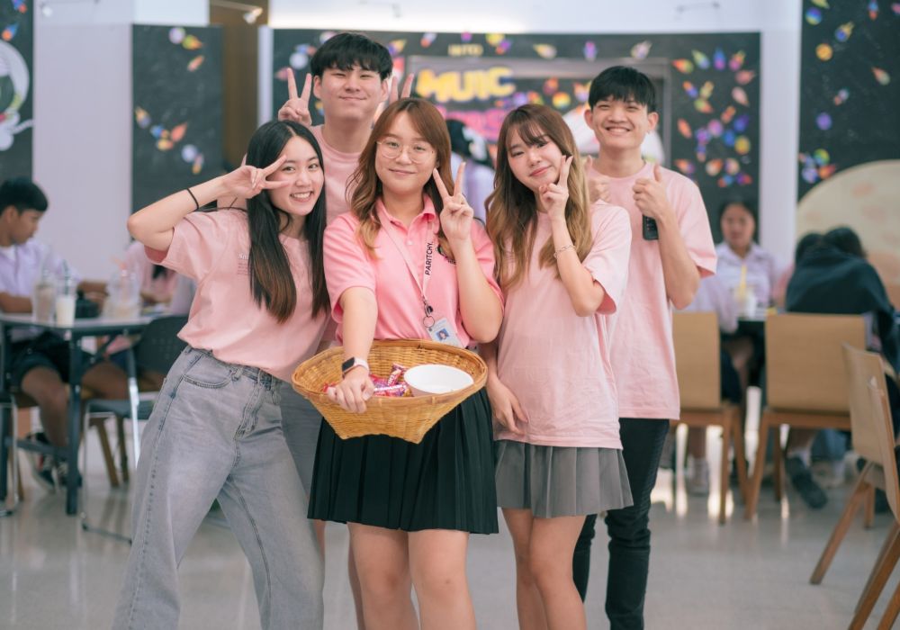 Students at Mahidol University International College.